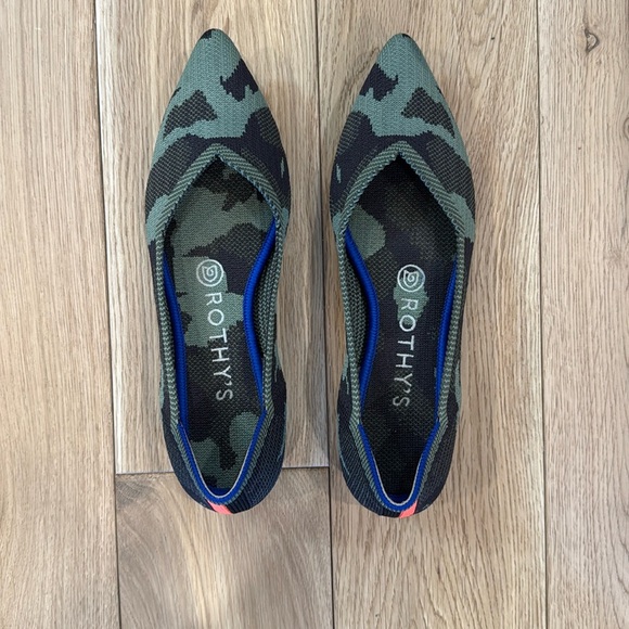 Rothy’s - Picture 1 of 7